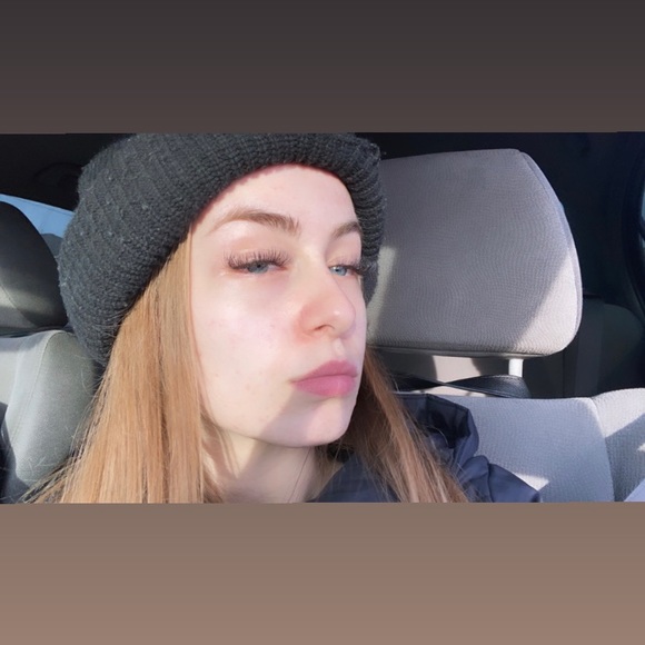 Meet your Posher, Mackenzie - Picture 1 of 1